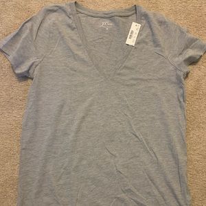 Fitted v neck t-shirt